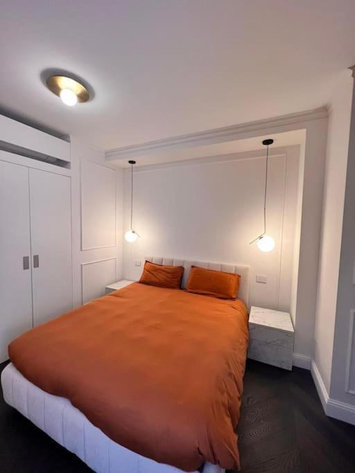 Elegante Appartamento In Zona Tortona-Solari Milán Exterior foto